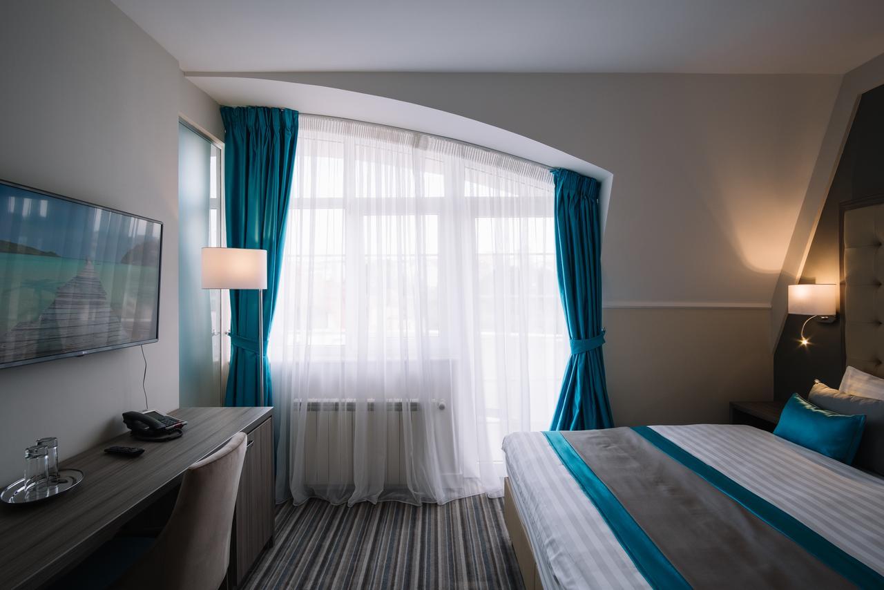 Norm Hill Hotel Cluj-Napoca Exteriör bild